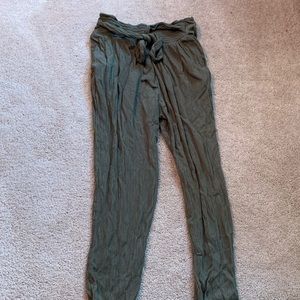 Green loose summer pants